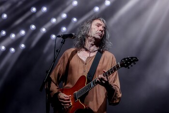 Muere Robe Iniesta, el líder de Extremoduro, a los 63 años