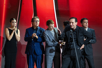 'Querer' y 'Casa en flames' arrasan en los Premios Feroz