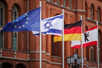 La UE mantiene en pausa las represalias a Israel