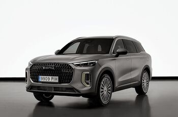 S900 PHEV, el nuevo buque insignia de EBRO