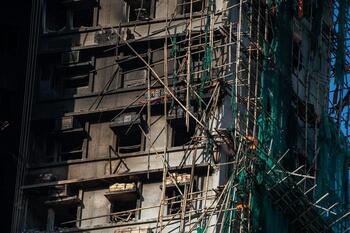 Ascienden a 151 los muertos por el gran incendio de Hong Kong