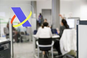 Desmantelan una 'macrotrama' de fraude del IVA en hidrocarburos