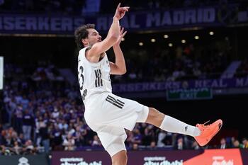 Llull decide en La Laguna y Parra firma su tope para el Barça