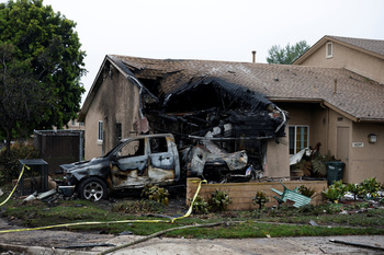 Varios muertos tras estrellarse un avión en San Diego