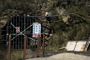 Investigan la licencia de trabajo de la mina de Cerredo