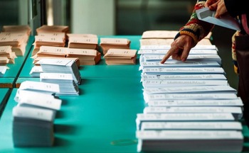 El CIS mantiene la ventaja de 5,3 puntos del PSOE sobre el PP