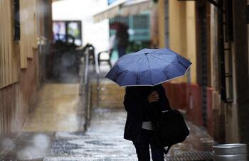 La Aemet activa la alerta roja por lluvias en Málaga