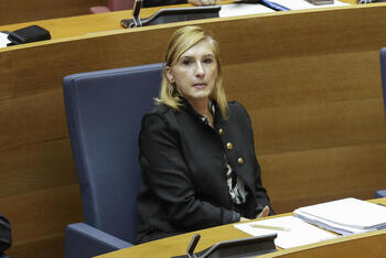 Pradas entrega los mensajes que intercambió con Mazón el 29-O