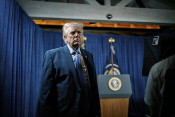 Trump habló con Maduro por teléfono para acordar una reunión