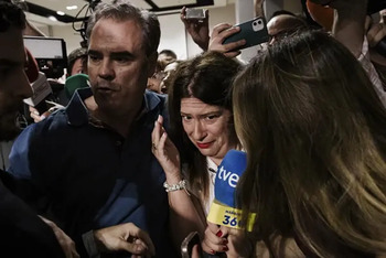 Stampa señala presiones de Sánchez tras la imputación de Gómez