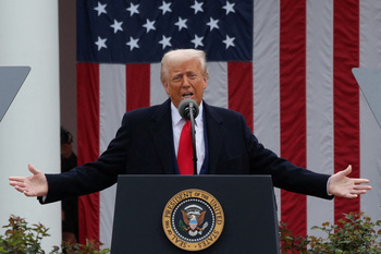 EEUU pospone otros 90 días los aranceles a México