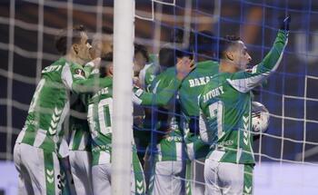 El Betis acaricia los octavos de la Liga Europa 