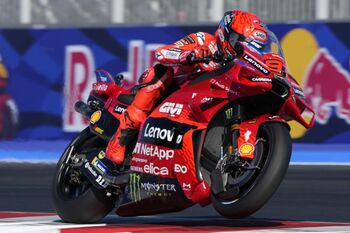 Marc Márquez empieza mandando en Misano