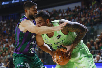 El Barça roba el factor cancha a Unicaja