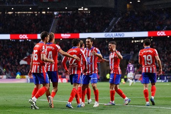 Julián Álvarez y Giuliano hacen creer al Atlético