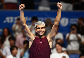 Alcaraz reina en Tokio y logra su octavo éxito del 2025