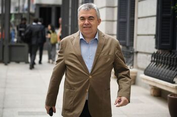 Santos Cerdán continúa sin entregar su acta de diputado