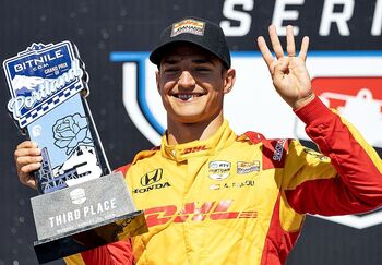 Álex Palou, otro piloto pionero