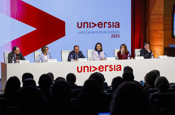 240.000 personas y empresas podrán acceder a las becas Santander