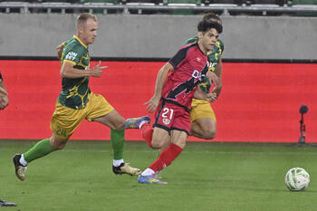 El Rayo Vallecano saca una mínima ventaja