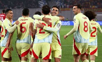 España continúa su avance sin titubeos