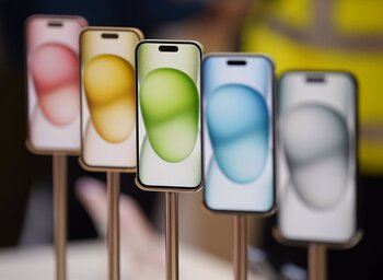 ¿Un nuevo iPhone curvado y fabricado con vidrio?