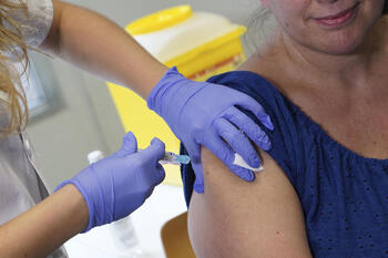 El pico de la gripe se adelanta a la época navideña