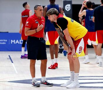 España inicia su puesta a punto en Málaga