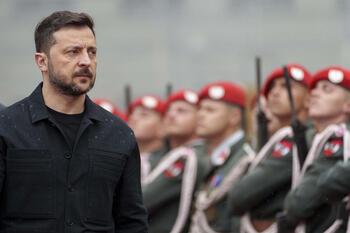 Zelenski reitera que no cederá territorio a Moscú