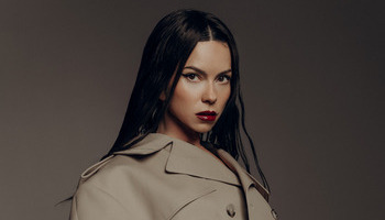 Inna llega a España como parte de su gira europea en primavera