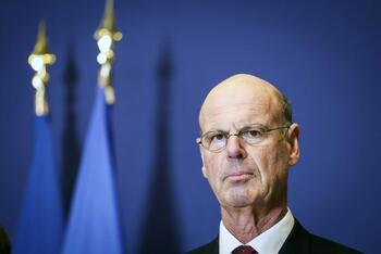 Francia descarta una crisis financiera