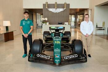 Mari Boya ficha por Aston Martin