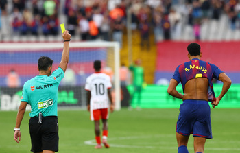 Araujo salva al Barça antes del clásico