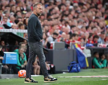 Hansi Flick, mejor entrenador de la temporada