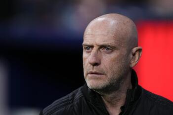 El Levante destituye a Julián Calero