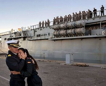 Mil oficios a bordo de un buque de la Armada