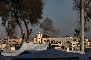 Israel mata a una fotoperiodista y a su familia en Gaza