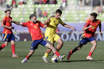 España doblega a Ucrania en el Mundial Sub-20