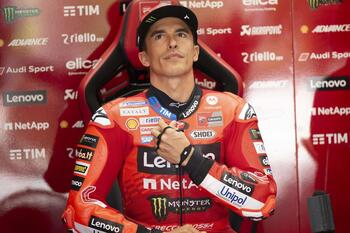 Marc Márquez pasa por el quirófano