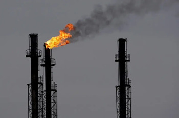 La UE acelera el fin de las compras de gas y petróleo ruso