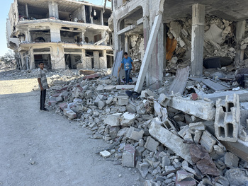 Mueren más de 100 palestinos por bombardeos israelíes en Gaza