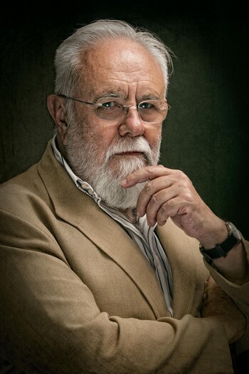 Gonzalo Suárez será galardonado con el Goya de Honor 2026