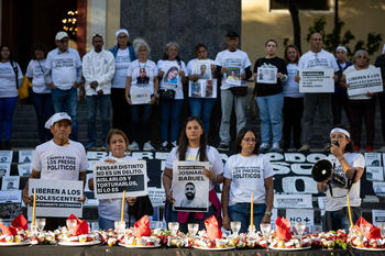 Venezuela excarcela a casi un centenar de presos políticos