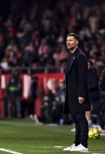 Xabi Alonso en apuros