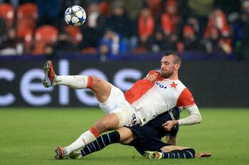 La falta de puntería deja helado al Athletic en Praga

