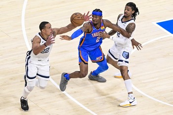 Los Thunder y los Pacers encarrilan sus series