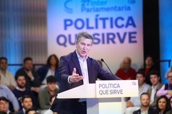 Feijóo cita a sus parlamentarios en A Coruña en enero