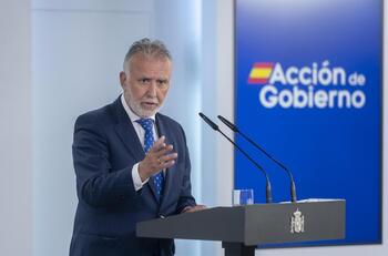 El Gobierno avanza dos traslados de menores migrantes esta semana