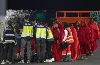 Buscan a varios migrantes desaparecidos cerca de Lanzarote