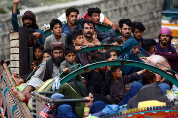 Un accidente de tráfico en Afganistán deja cerca de 80 muertos